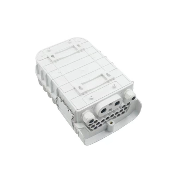 Requirements for horizontal clearance between cables in cable trays