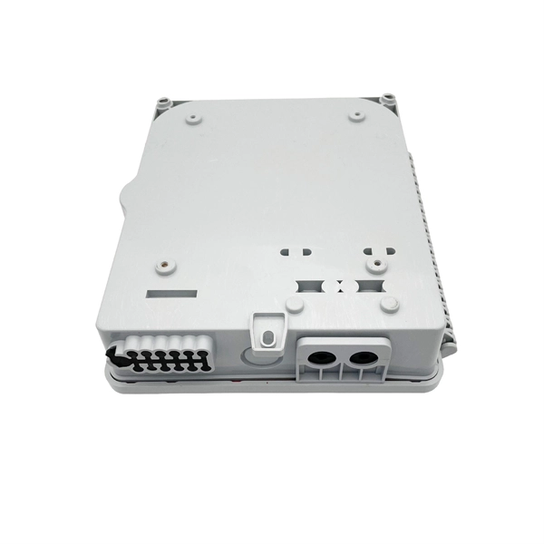 Photovoltaic DC combiner box standard