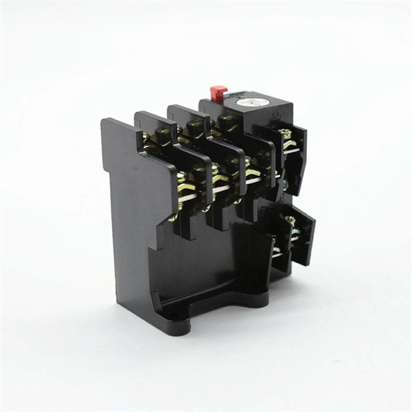How many types of electrical distribution boxes are there