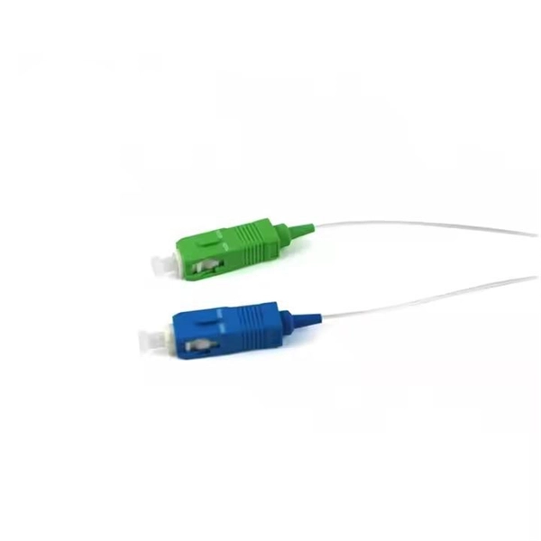 Nordic fiber optic red light source with ±0 05dB accuracy